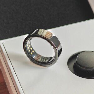 OURA Ring Gen 3 size 11 with paid subscription until 8/13/2026